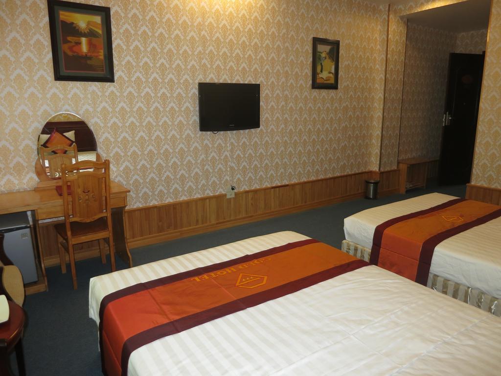 Gold Hotel Ниньбинь Экстерьер фото